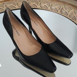 Karen Scott Black Heels